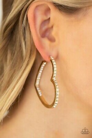    Paparazzi Heartbreaker - Gold Earrings