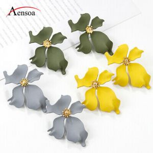    Elegant Women Acrylic Flower Statement Ear Stud Earrings Drop Dangle Jewelry